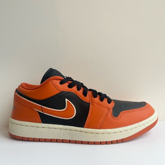 Jordan 1 Low SE Sport Spice/Black Coconut Milk - Picture 1 of 7